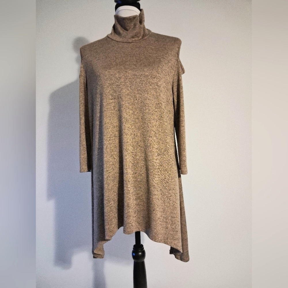 CLARA SUNWOO Taupe Cold Shoulder Knit Top Size Med